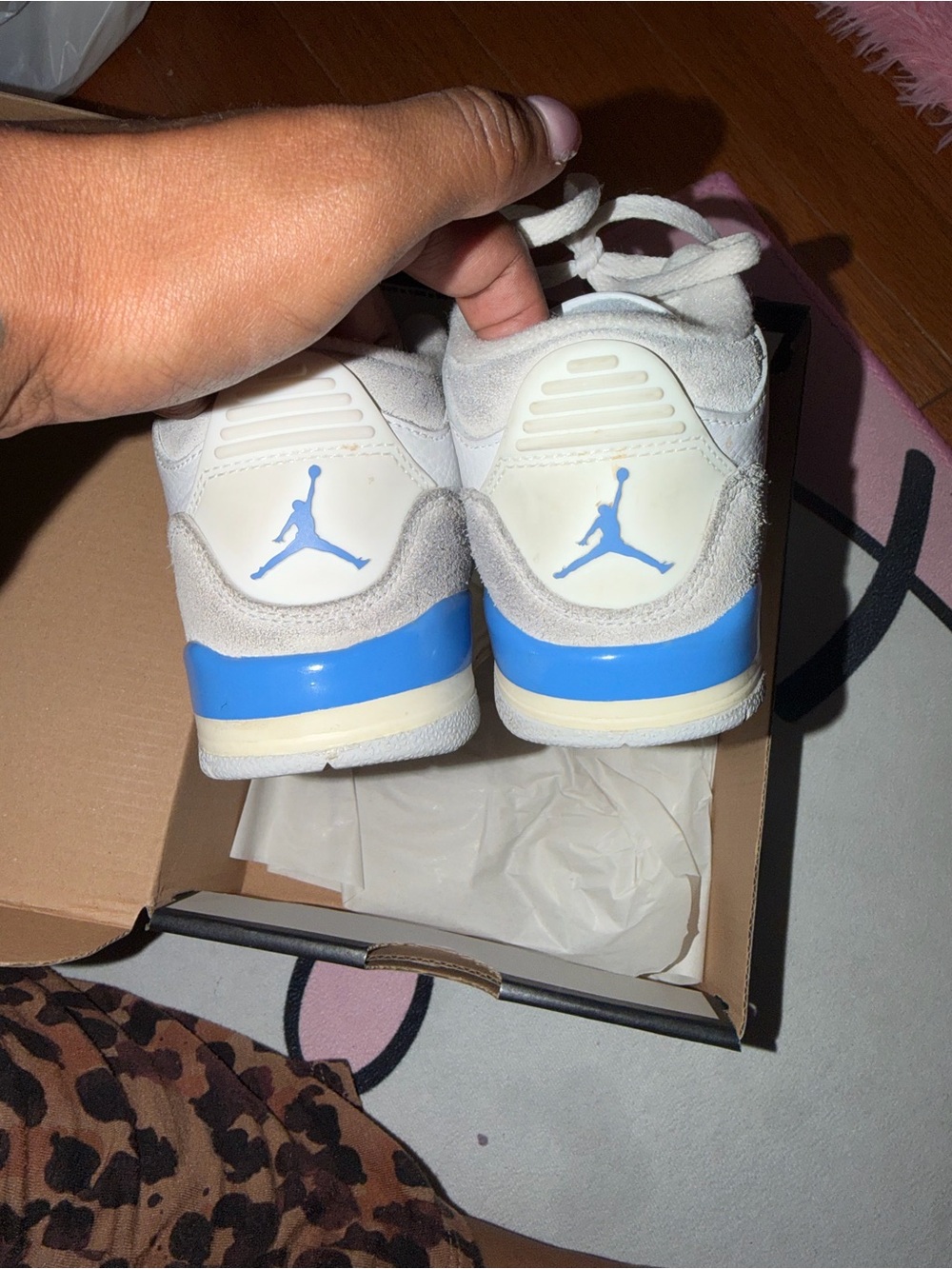 Jordan Kids White and Light Blue Low-Top Sneakers